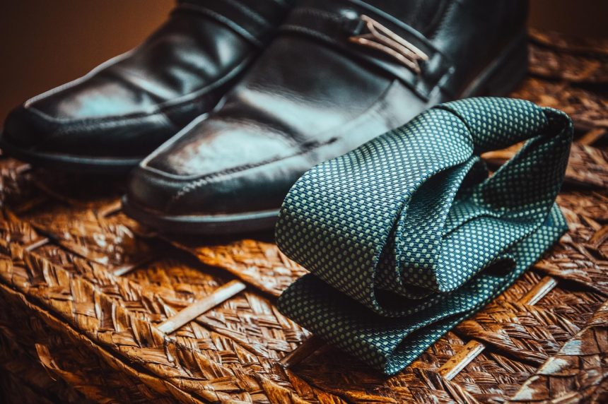 Ultimate Style Secrets: Bags and Footwear Fashion Guide